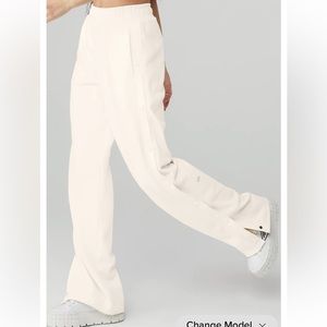 ALO Yoga Courtside Tearaway Snap Pant